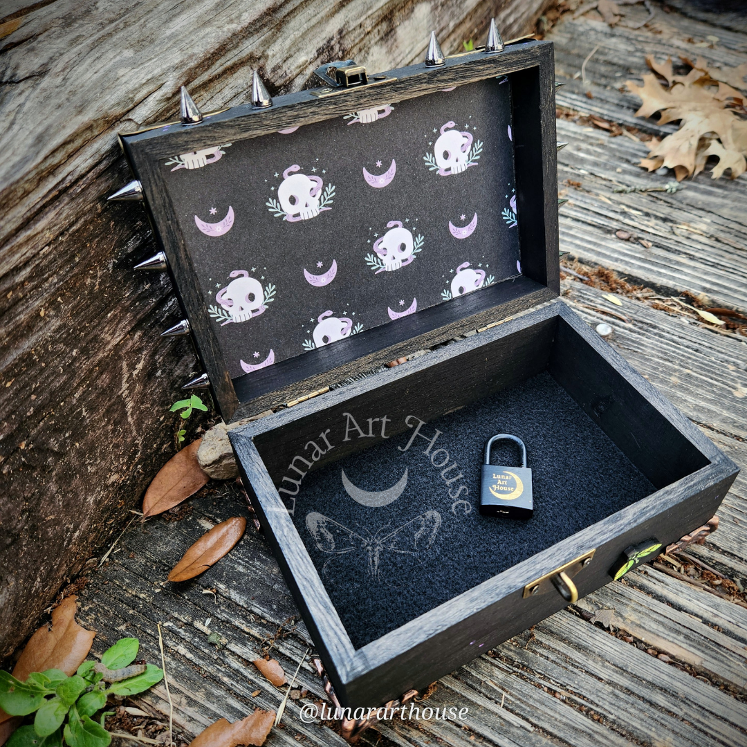 Eye Skull Mini Hidden Key Box™