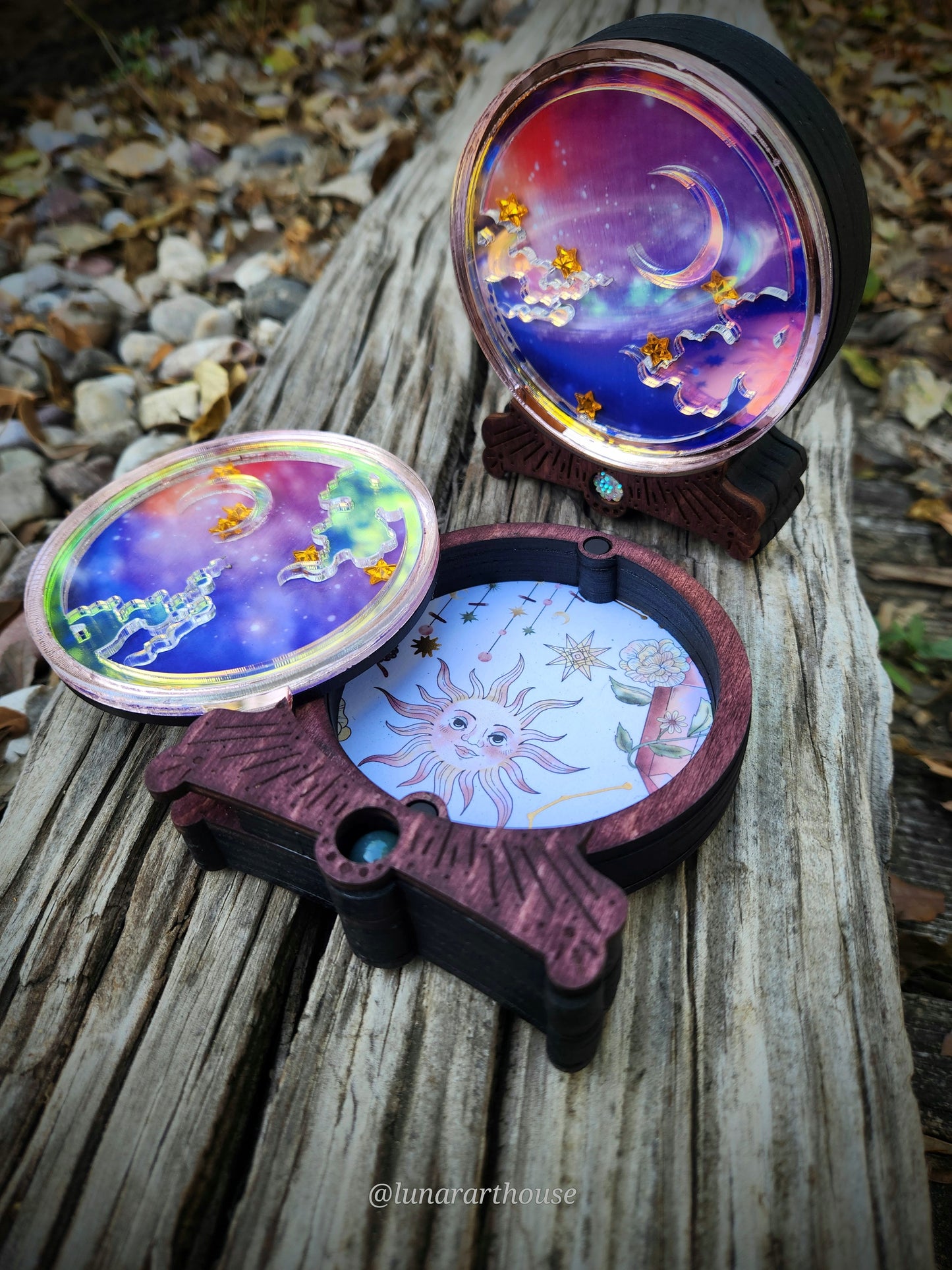 Crystal Ball Shaker Box