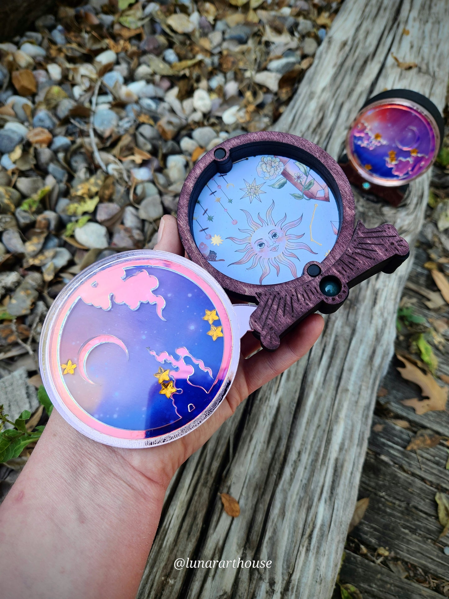 Crystal Ball Shaker Box