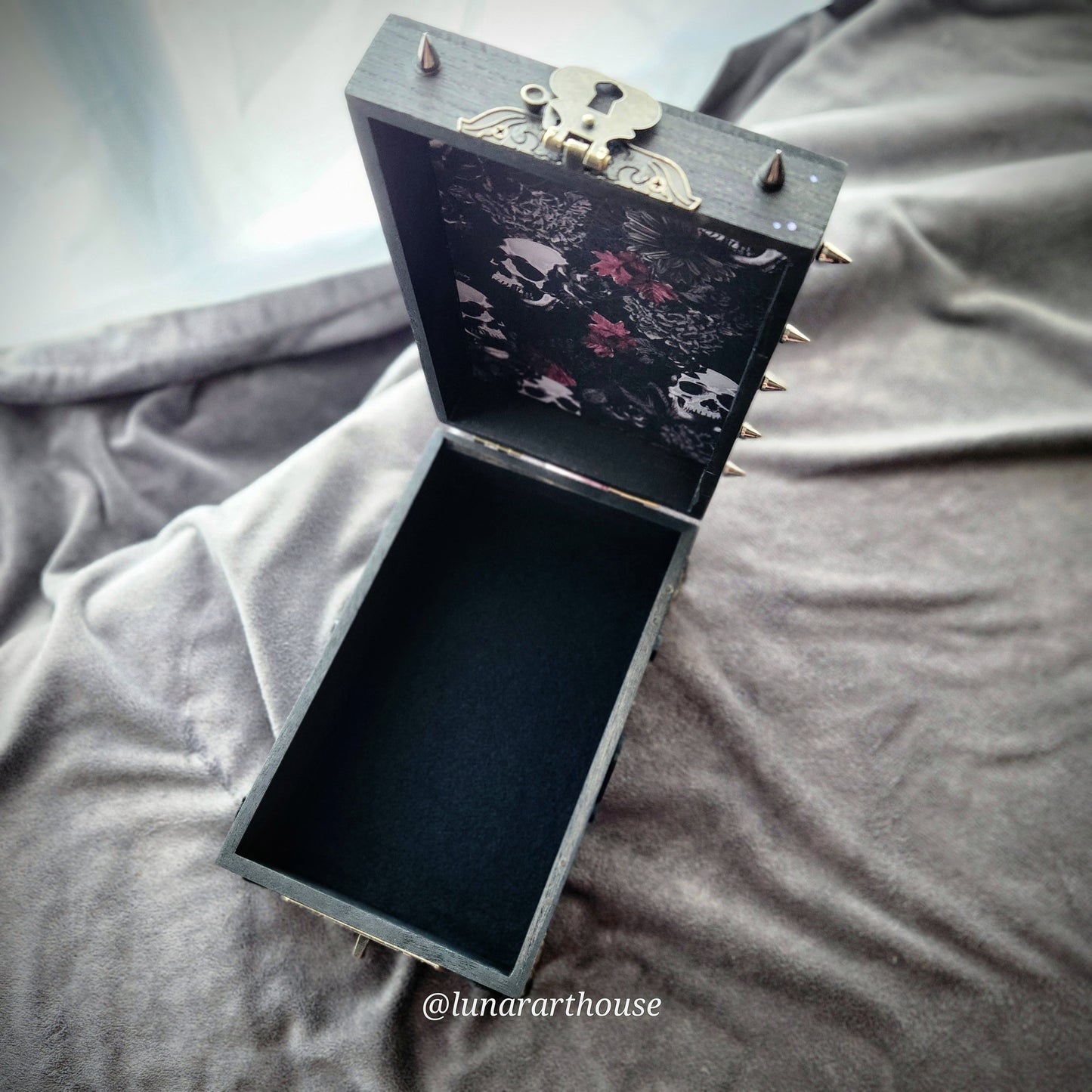 Venus Fly Trap Hidden Key Box™