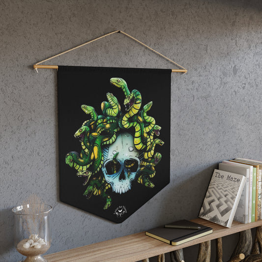 Medusa Skull Pennet