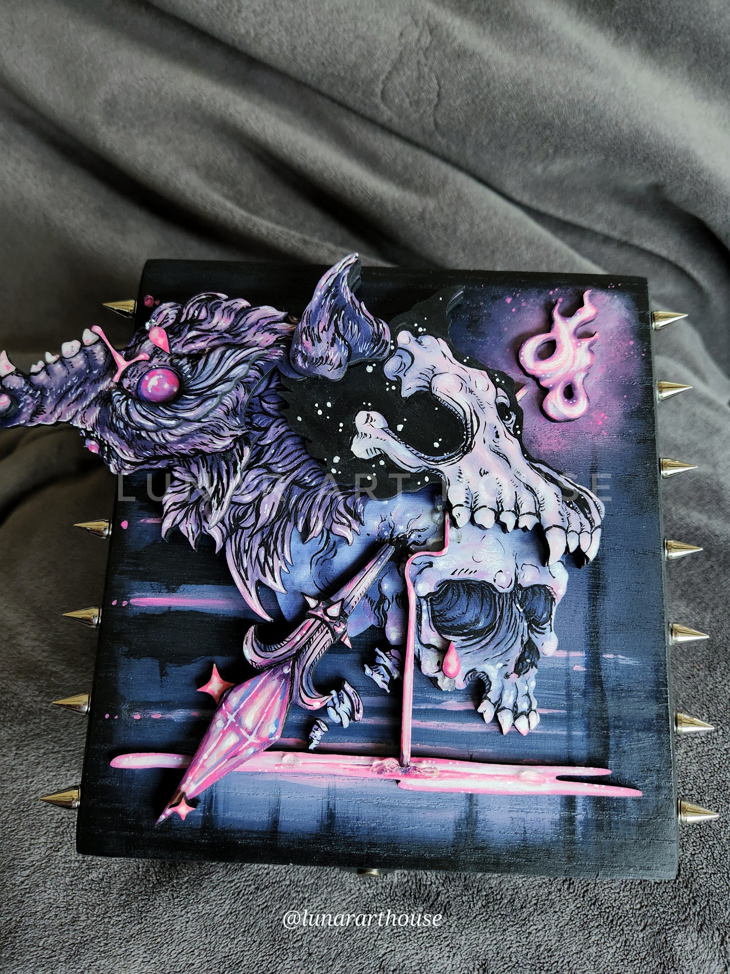 Sad Wolf and Skull Hidden Key Box