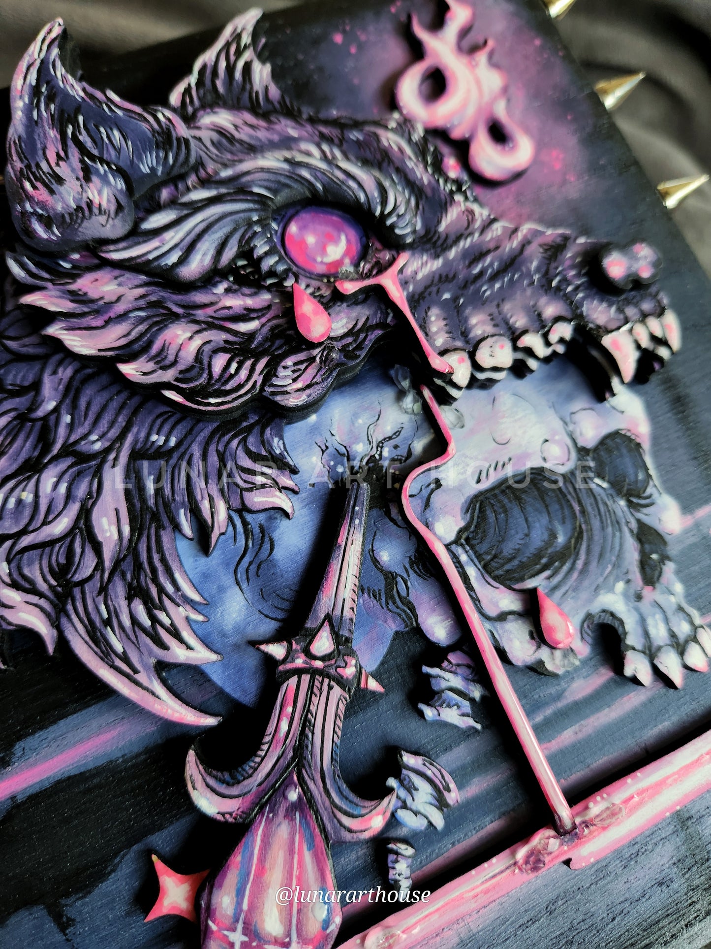 Sad Wolf and Skull Hidden Key Box