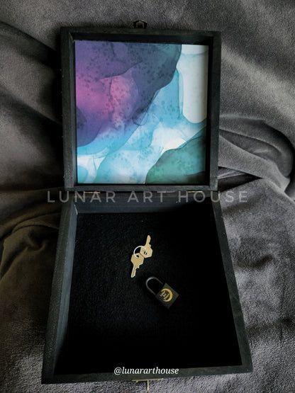 Sad Wolf and Skull Hidden Key Box
