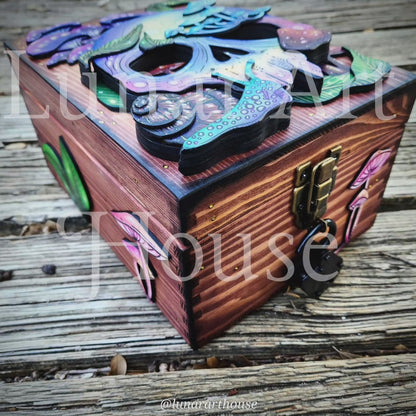 Skull and Nature Hidden Key Box