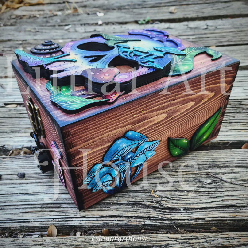 Skull and Nature Hidden Key Box